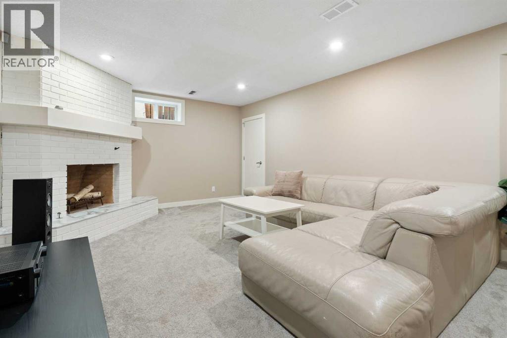 142 Winston Drive SW - 22
