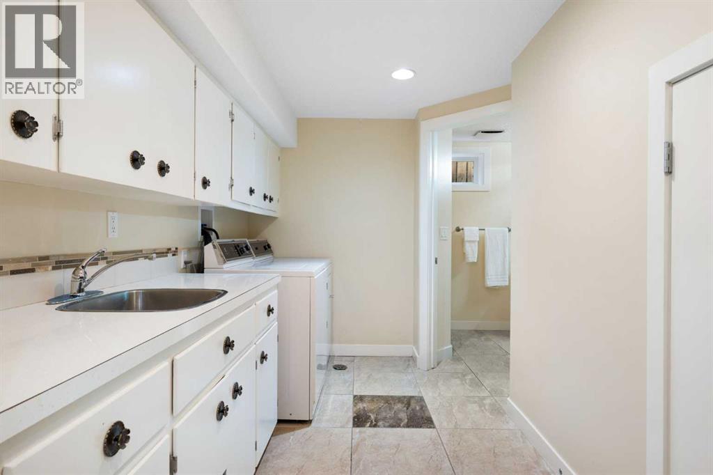 142 Winston Drive SW - 26