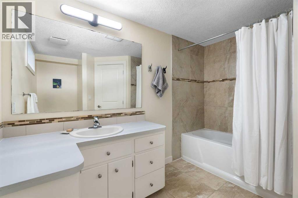 142 Winston Drive SW - 25