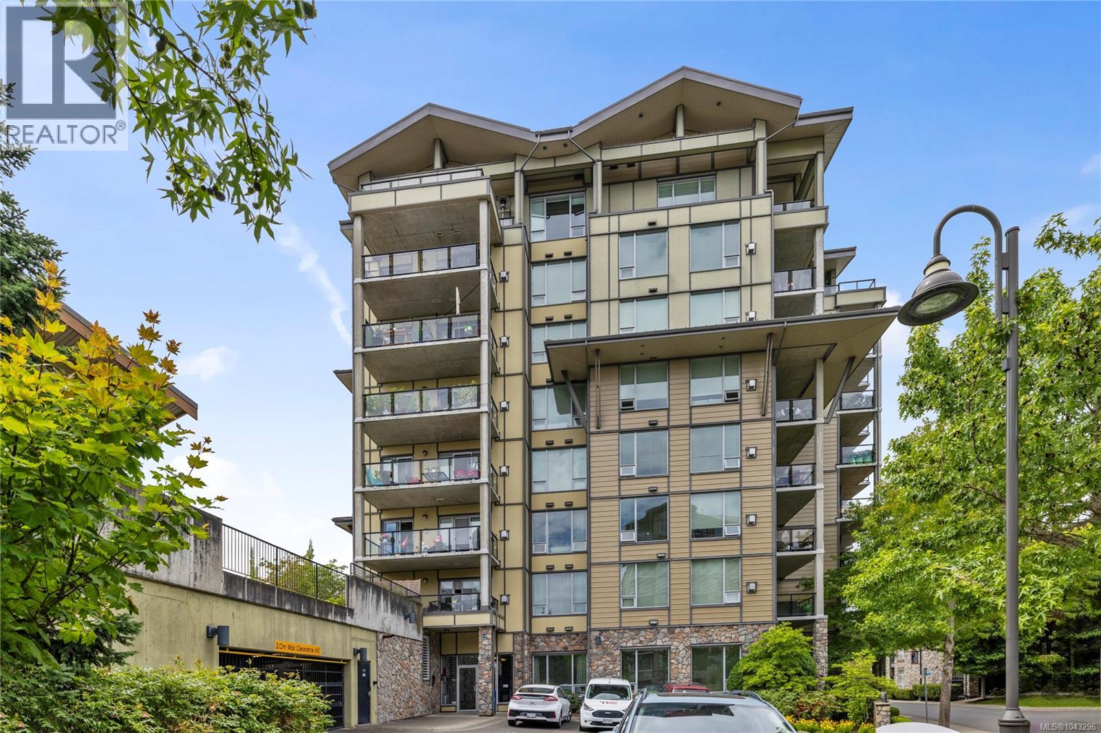 606 194 Beachside Dr, Parksville