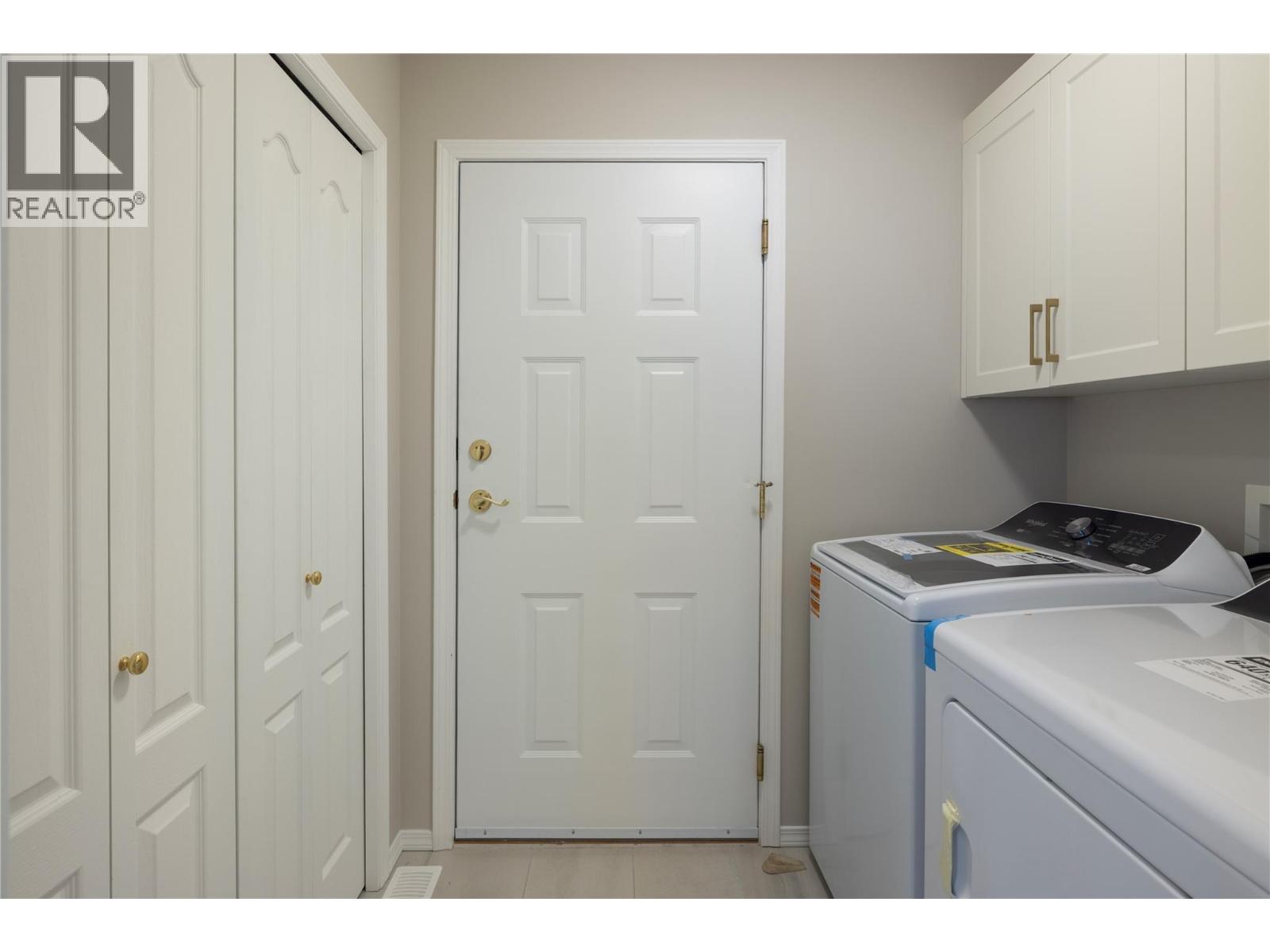 #14 2300 Silver Place - 18
