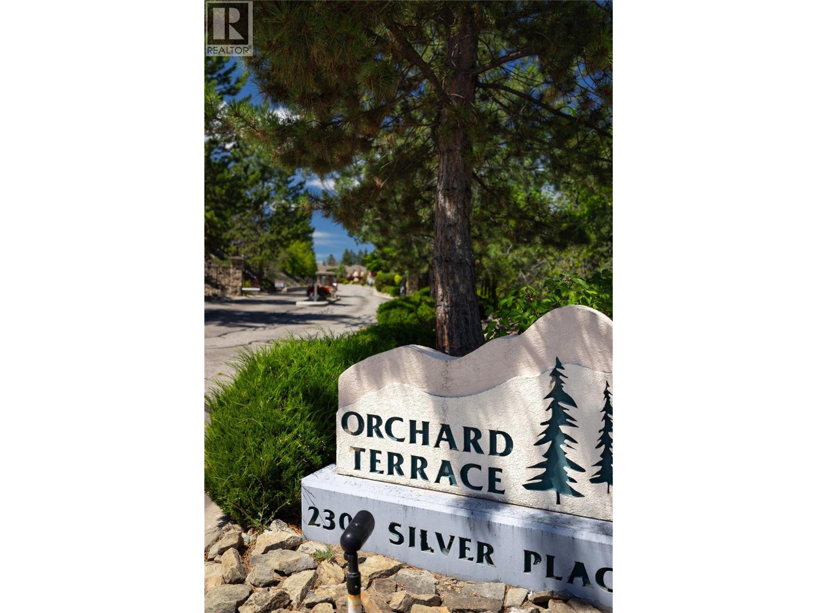 #14 2300 Silver Place - 36