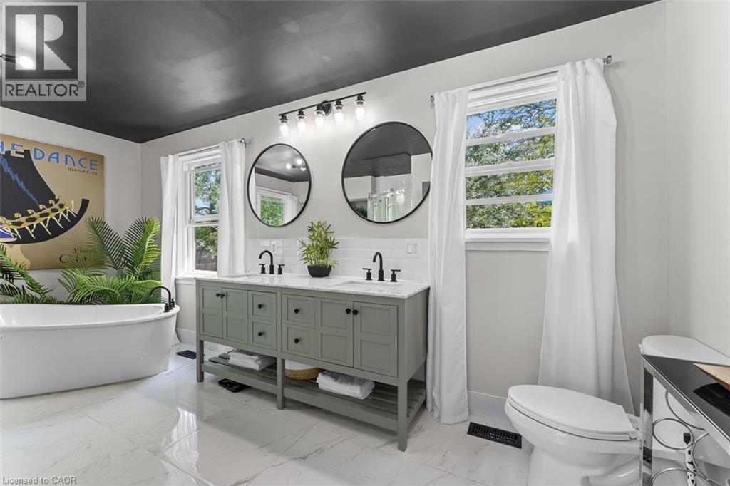 1373 ORCHARD Avenue - 18
