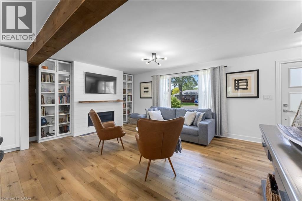 1373 ORCHARD Avenue - 9