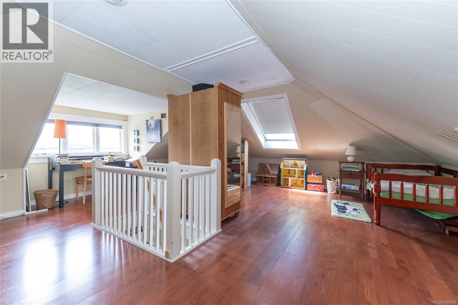 1377 Rockland Ave - 59