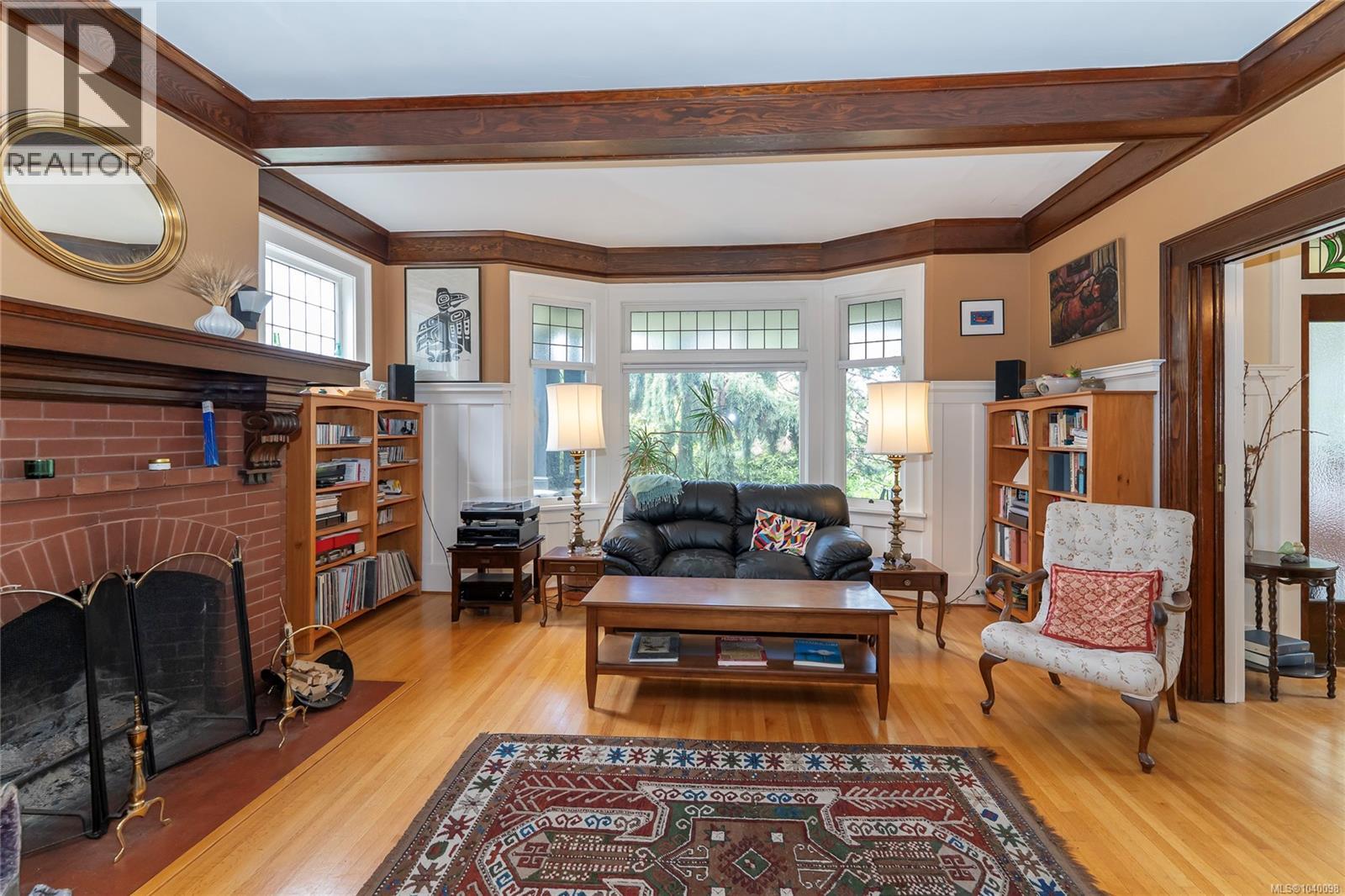 1377 Rockland Ave - 18