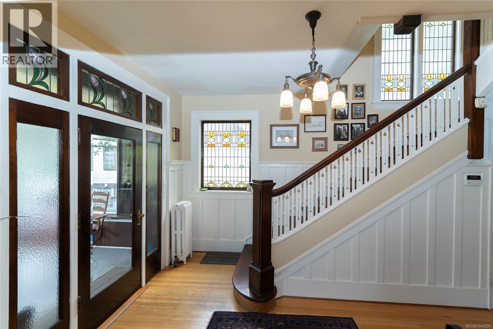 1377 Rockland Ave - 13