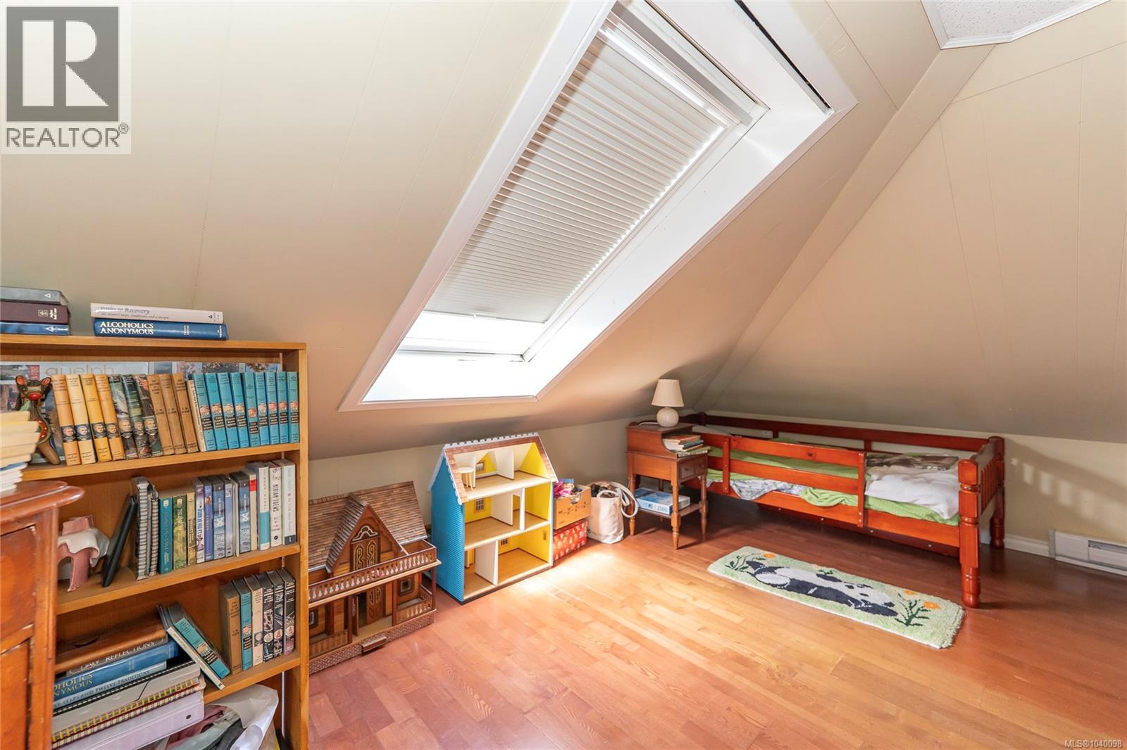 1377 Rockland Ave - 61