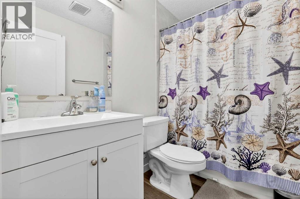 #1112 2200 Woodview Drive SW - 18