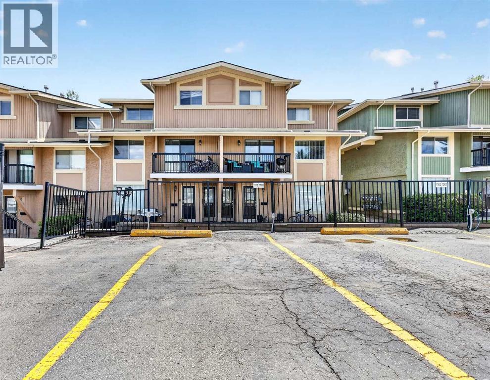 #1112 2200 Woodview Drive SW - 21