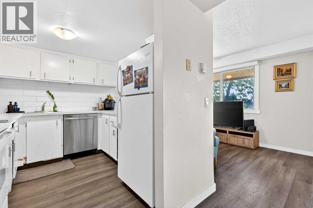 #1112 2200 Woodview Drive SW - 13