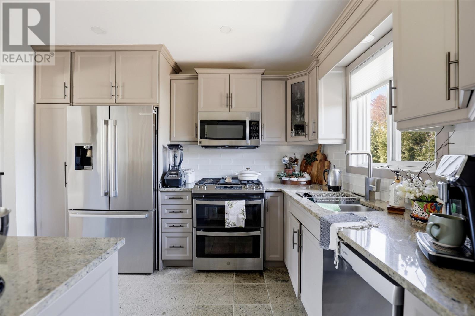 288 River RD - 12