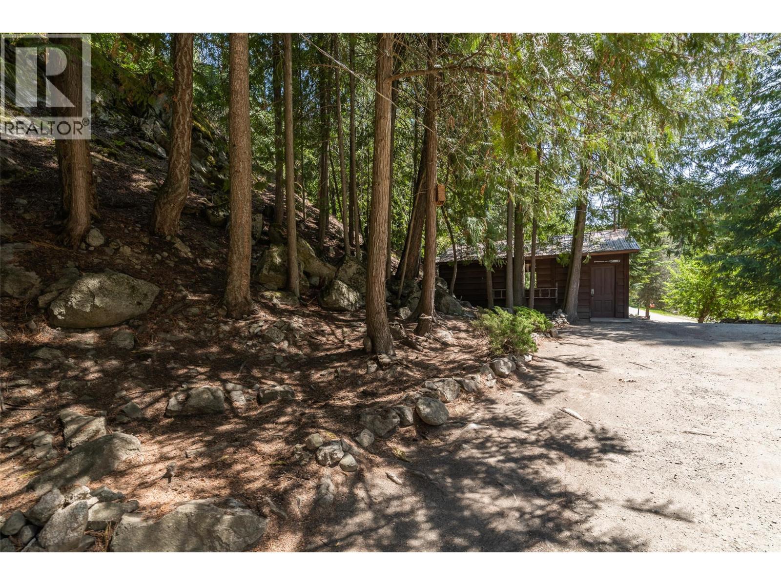 10208 TWIN BAYS Road - 32