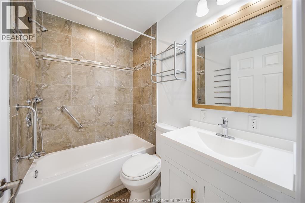 3210 BLISS ROAD - 23