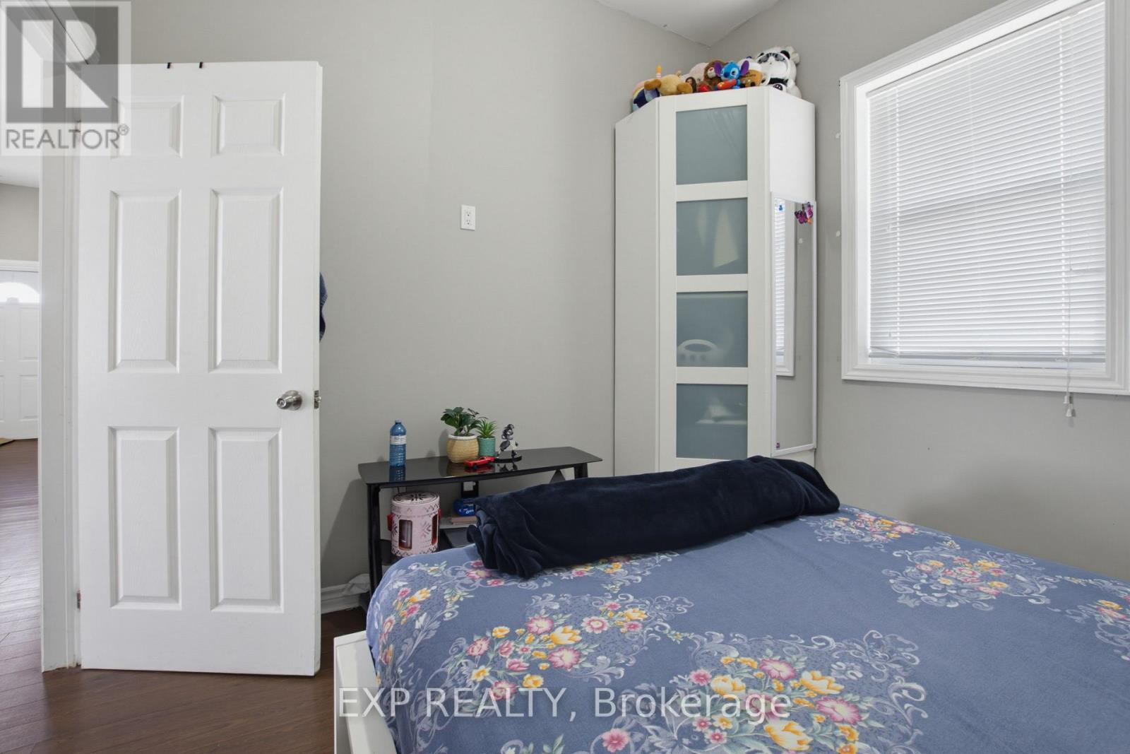 121 MOUNT PLEASANT AVENUE - 15