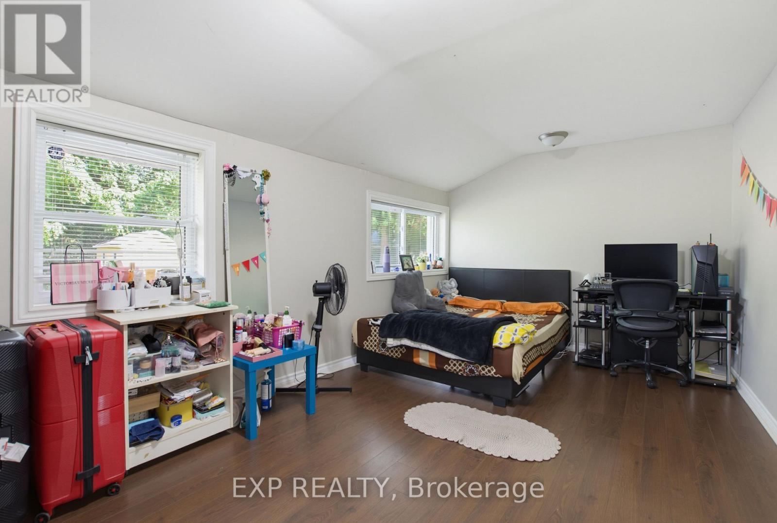 121 MOUNT PLEASANT AVENUE - Image 21