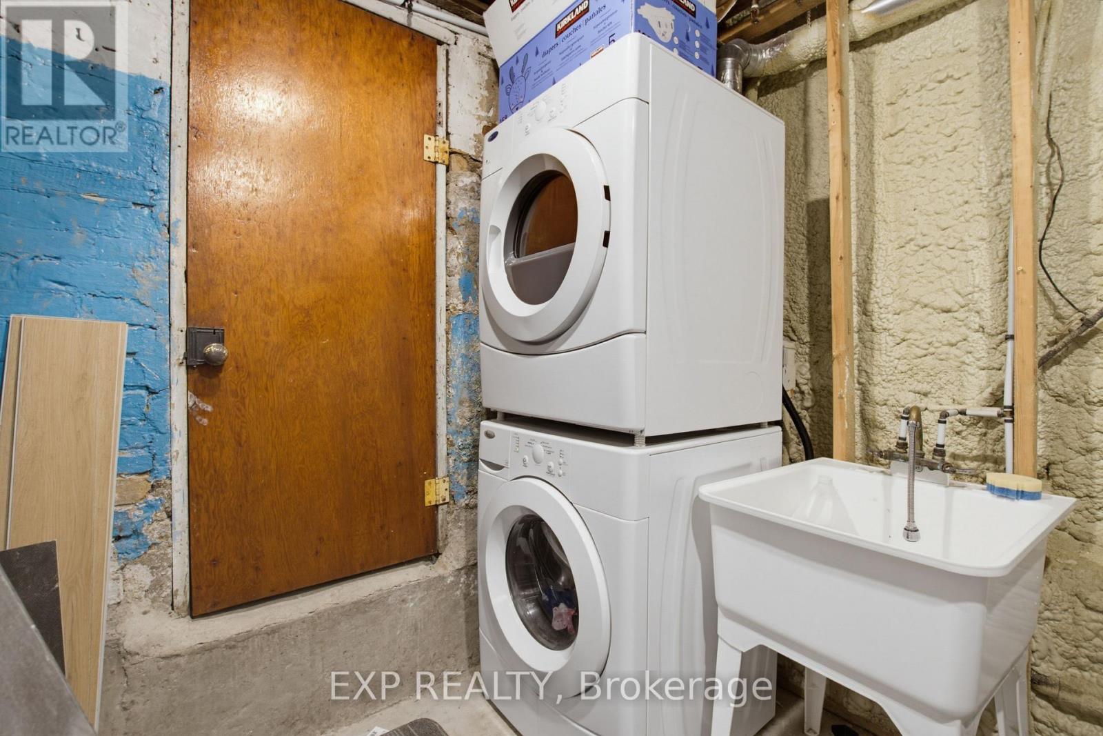 121 MOUNT PLEASANT AVENUE - Image 37