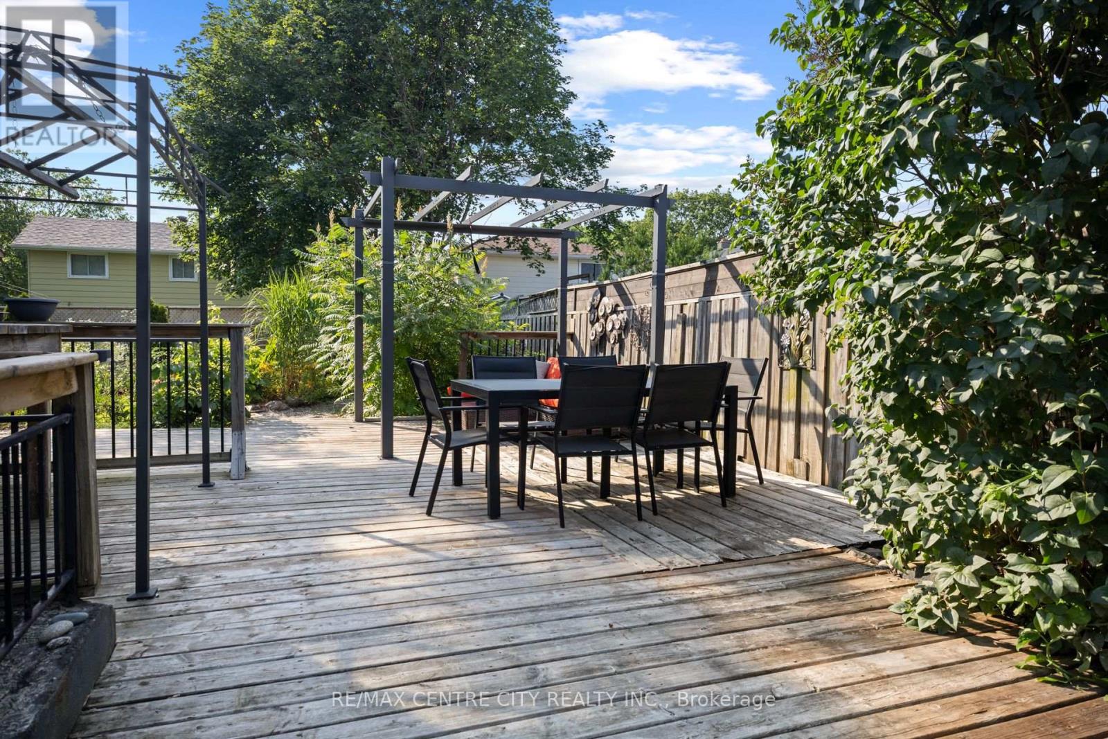 684 MACYOUNG DRIVE - Image 25