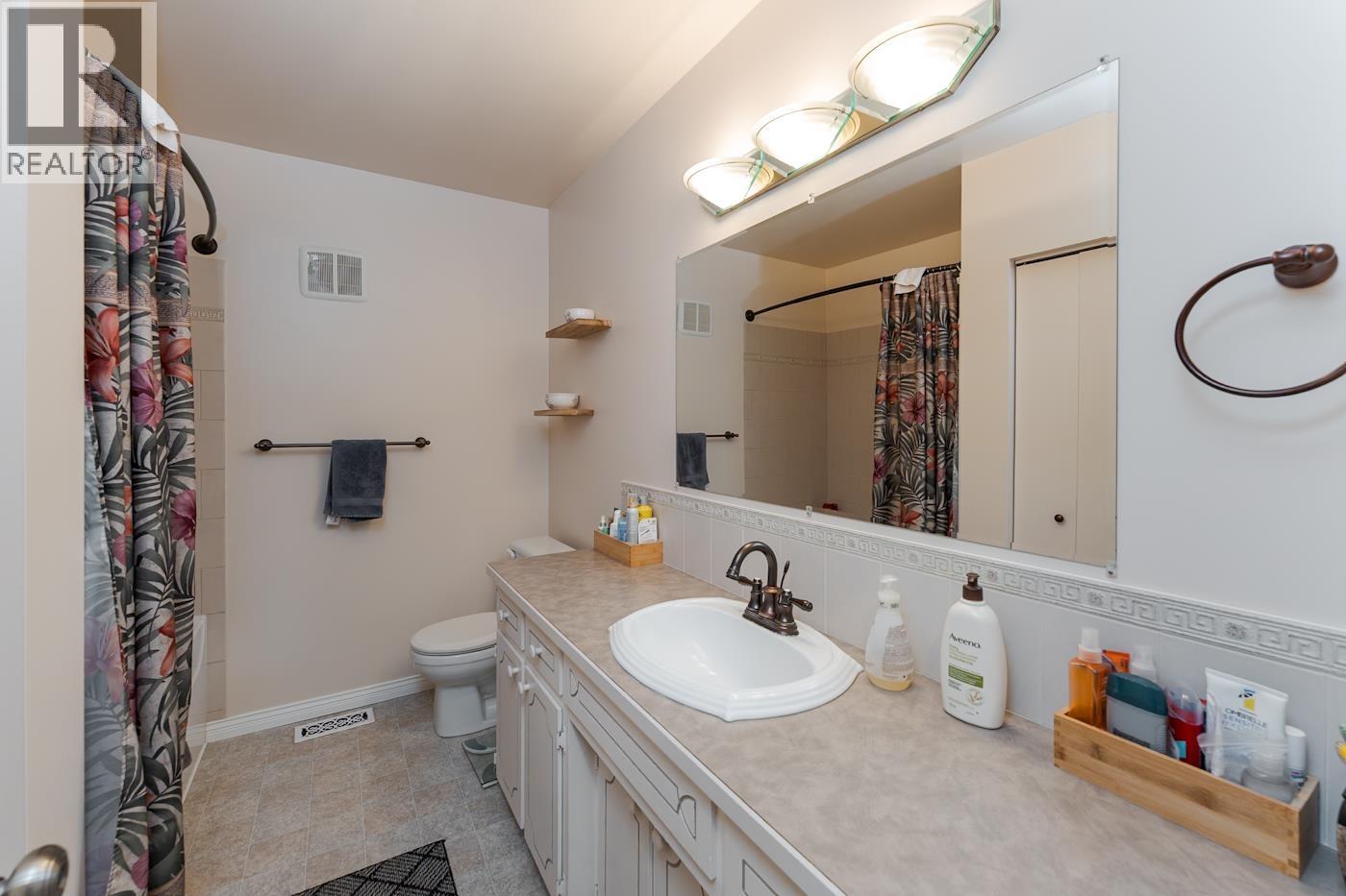 Photo 14 of 21 — 7817 PIEDMONT CRESCENT · Prince George, BC