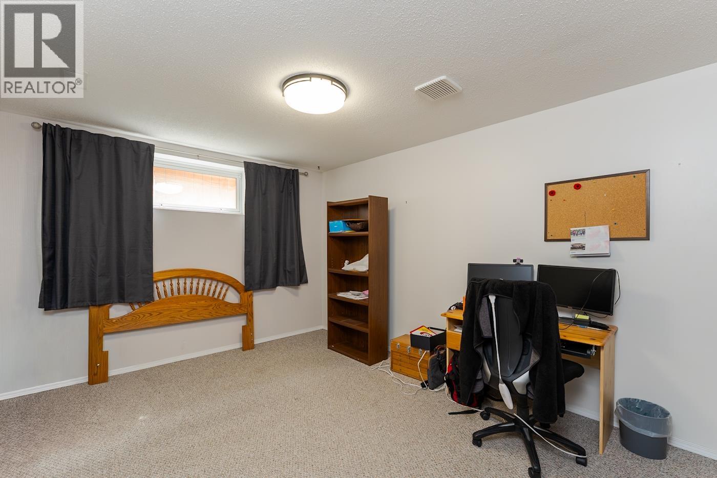Photo 17 of 21 — 7817 PIEDMONT CRESCENT · Prince George, BC