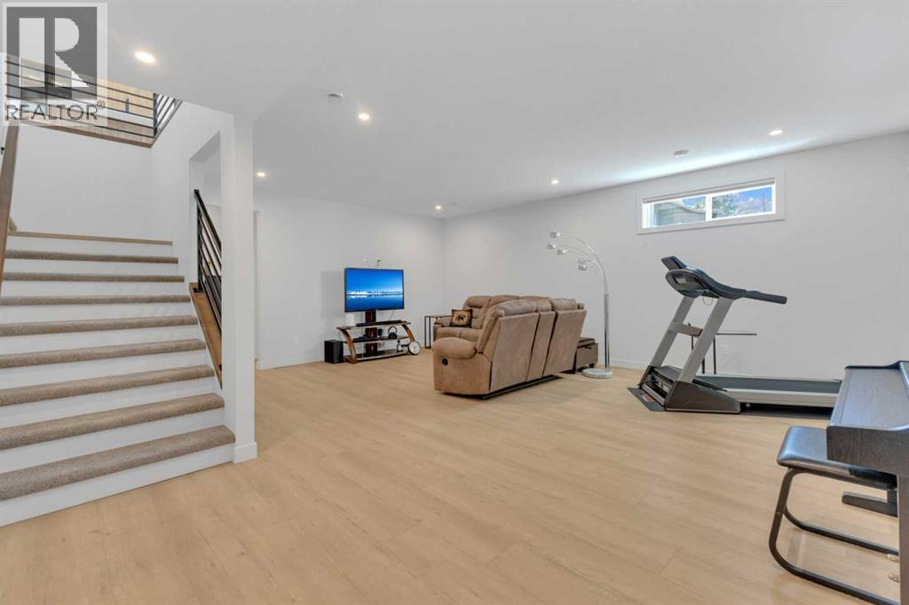 12 Emmett Crescent - 29