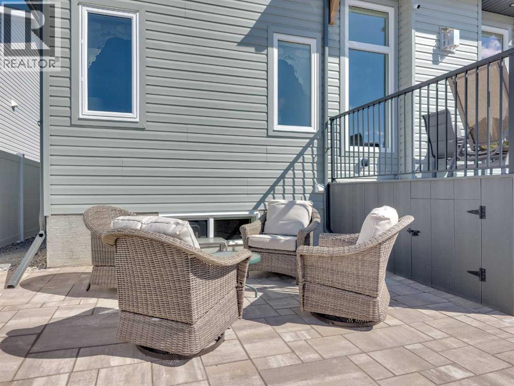12 Emmett Crescent - 40