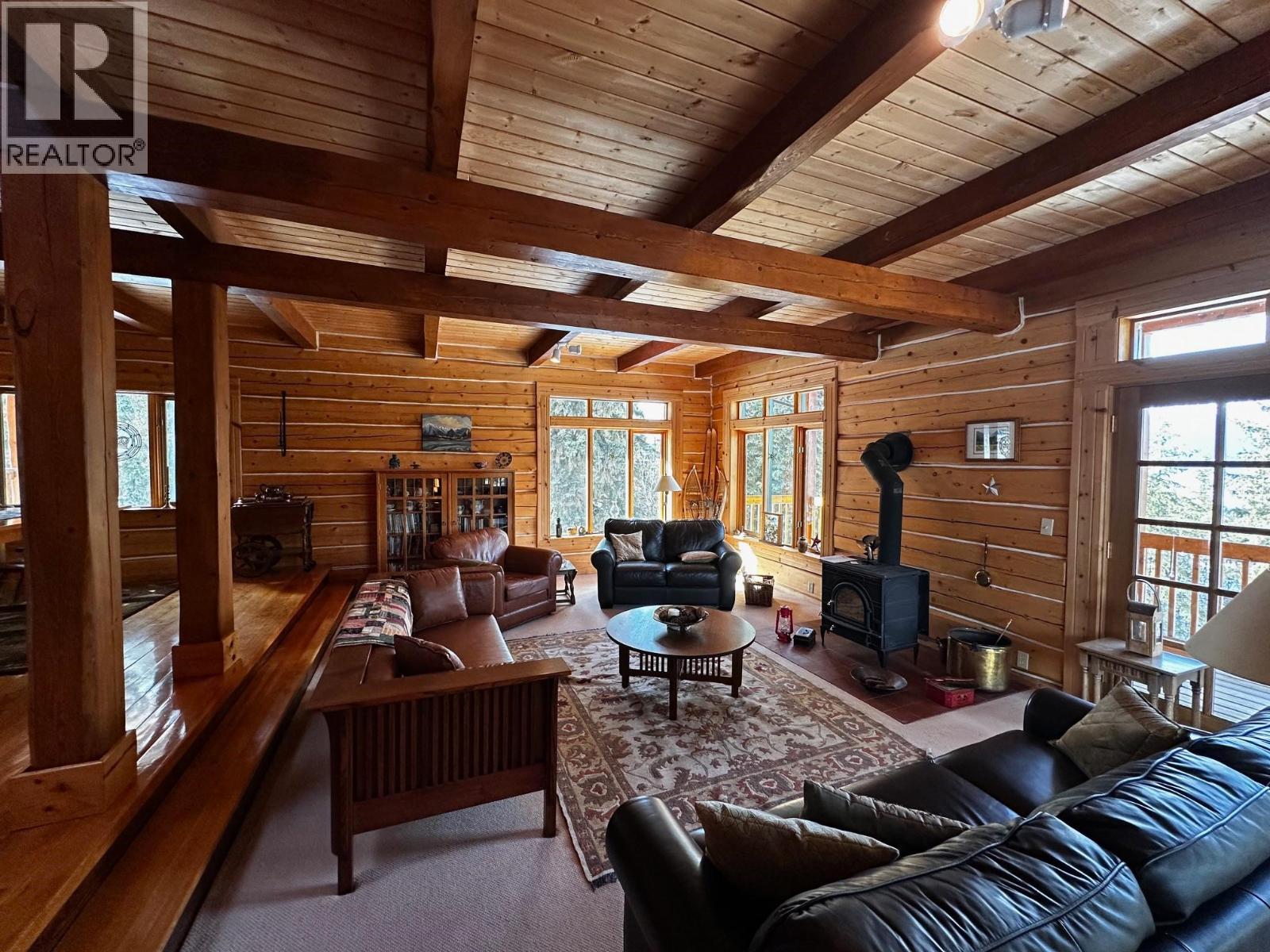 2071 HIGHLAND ROAD - 12