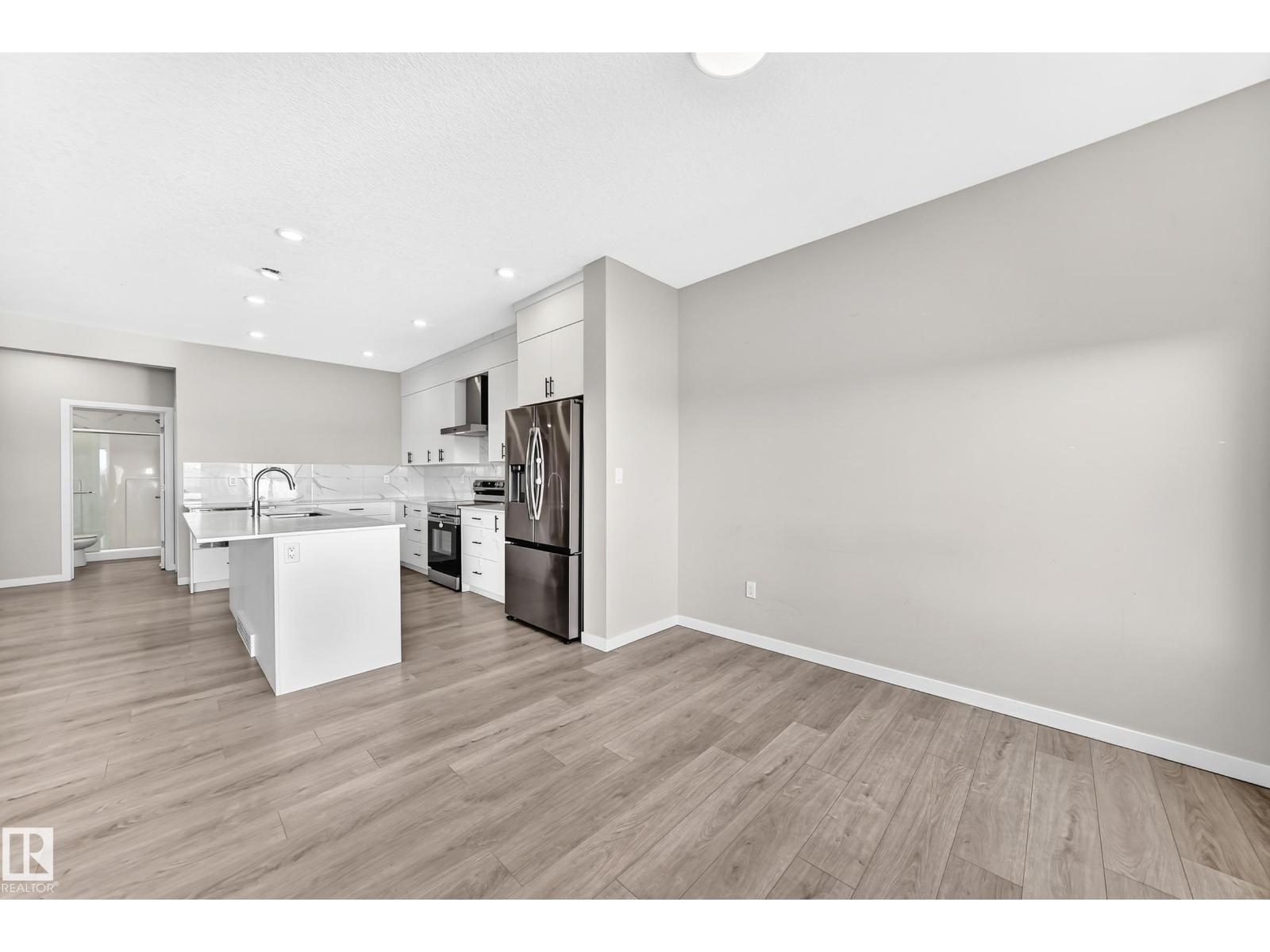 7056 182 Avenue NW - 13