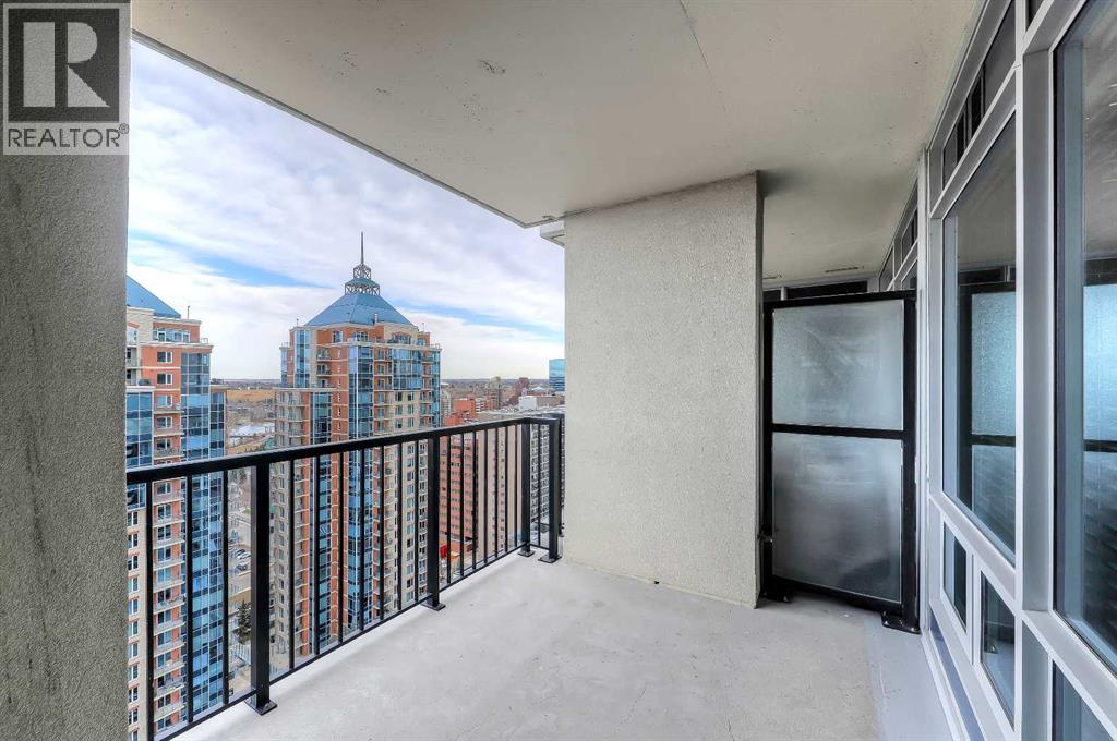 #2304 930 6 Avenue SW - 19