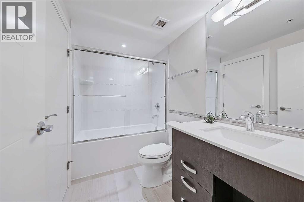 #2304 930 6 Avenue SW - 18