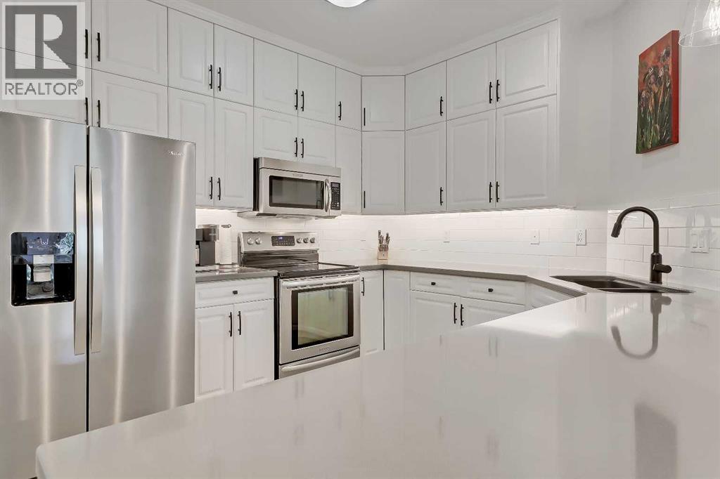 #402 2419 Erlton Road SW - 3