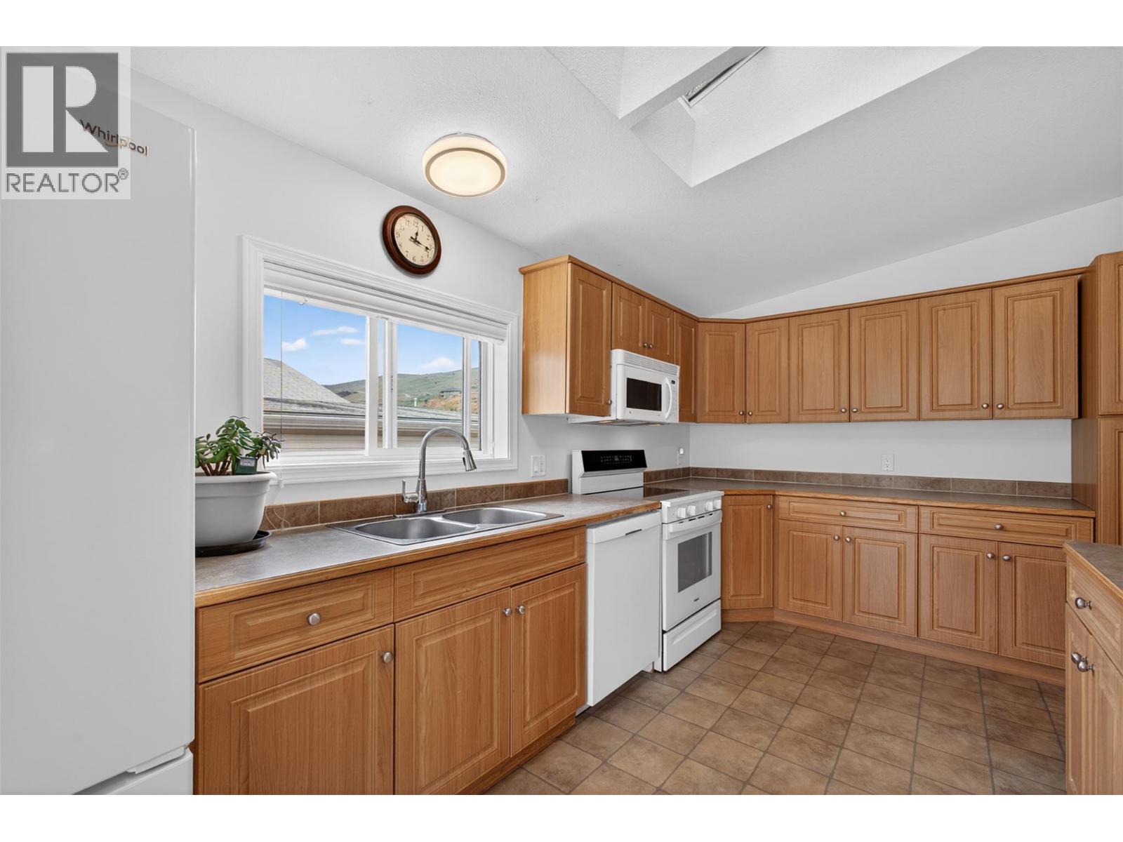 #76 6688 Tronson Road - 10