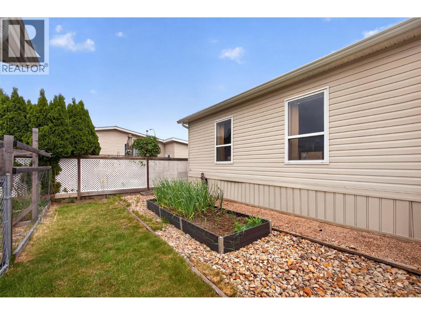 #76 6688 Tronson Road - 27