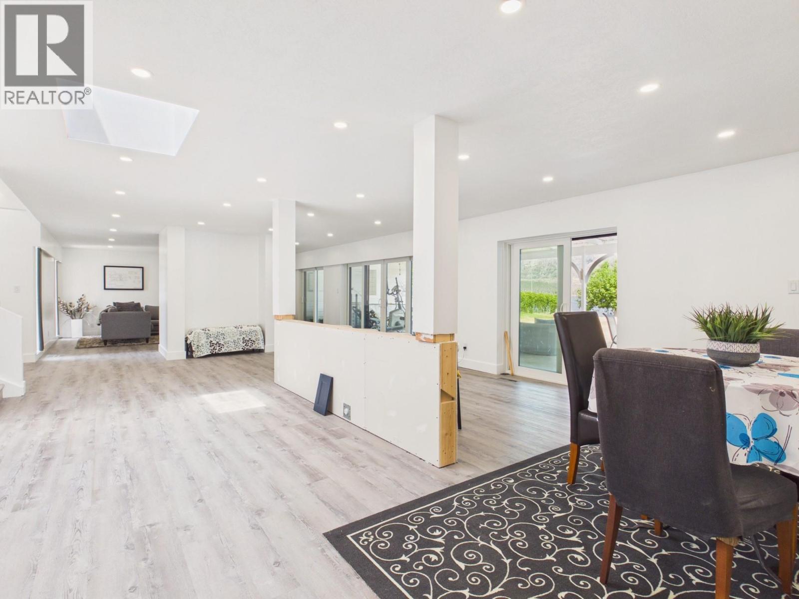 8209 Gala Crescent - 18