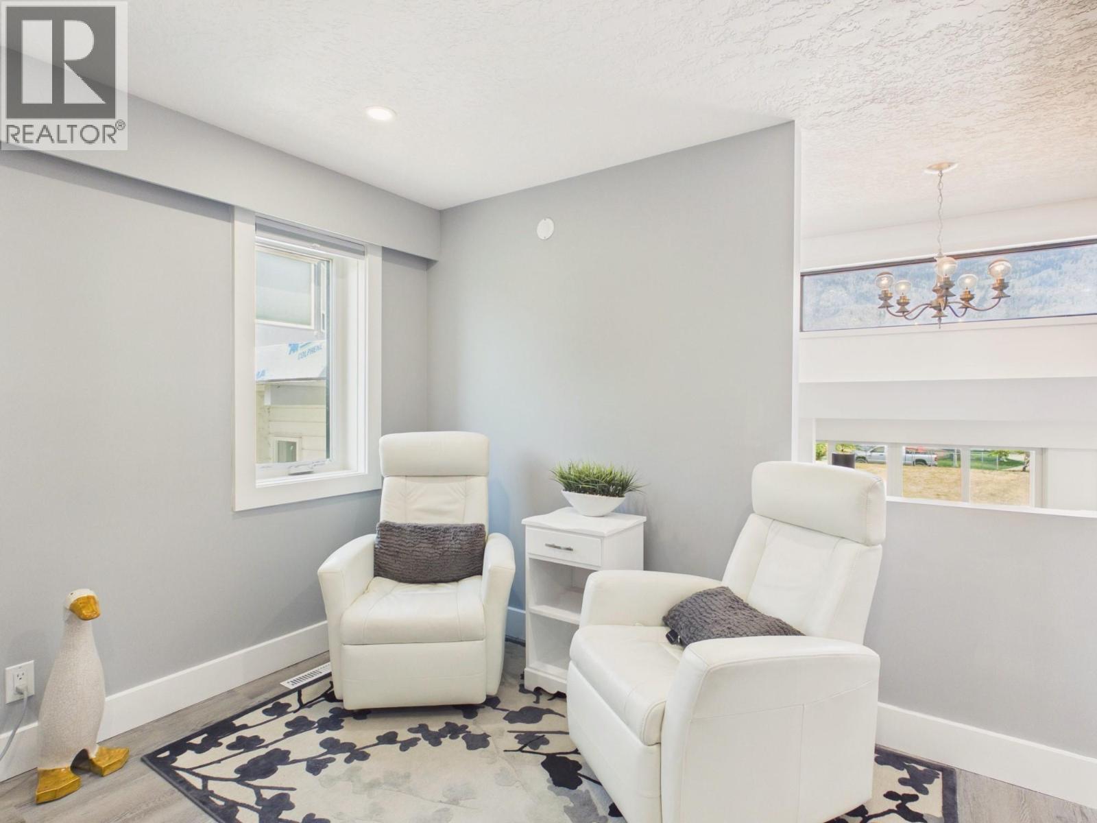 8209 Gala Crescent - 32