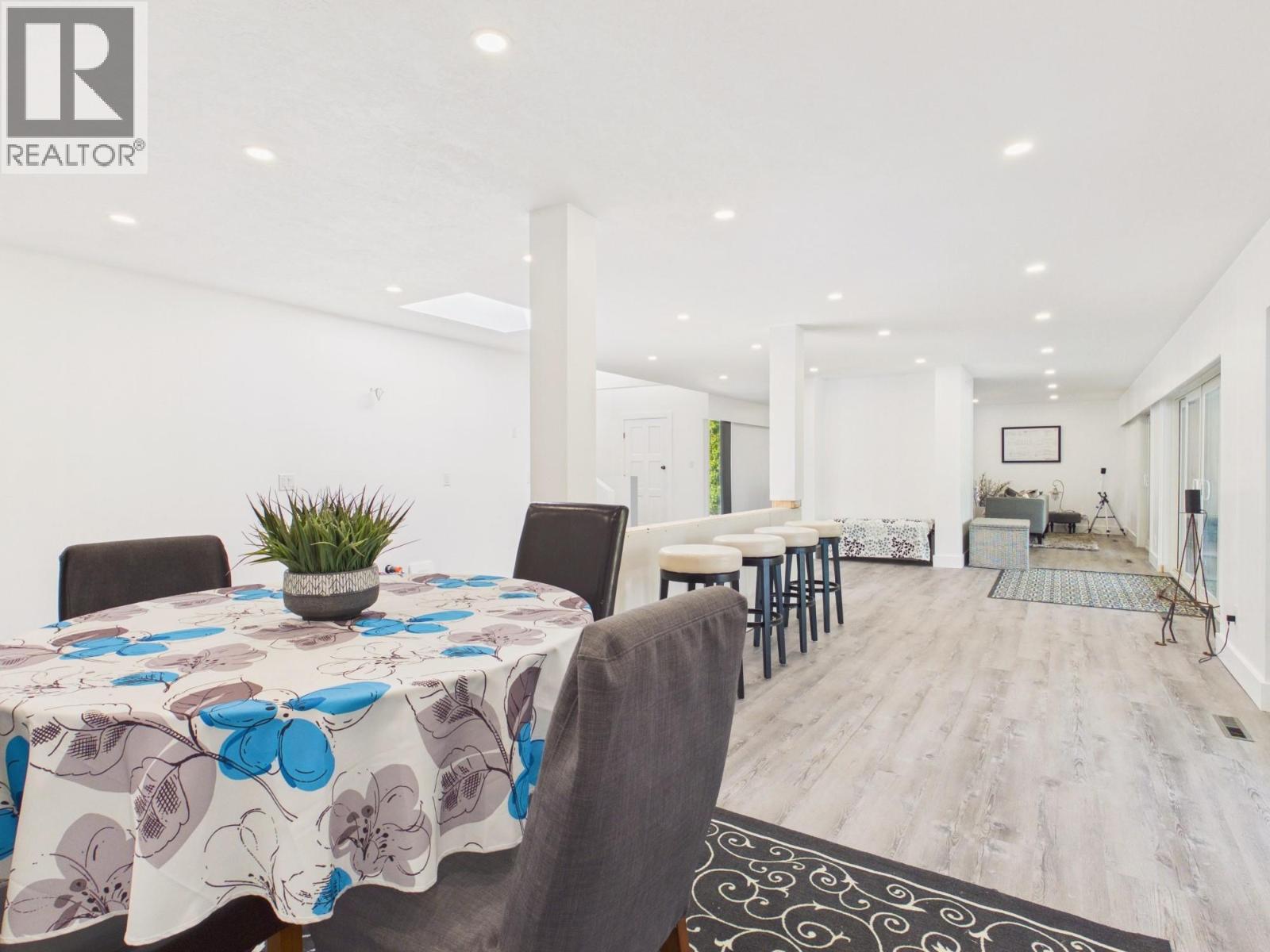 8209 Gala Crescent - 19