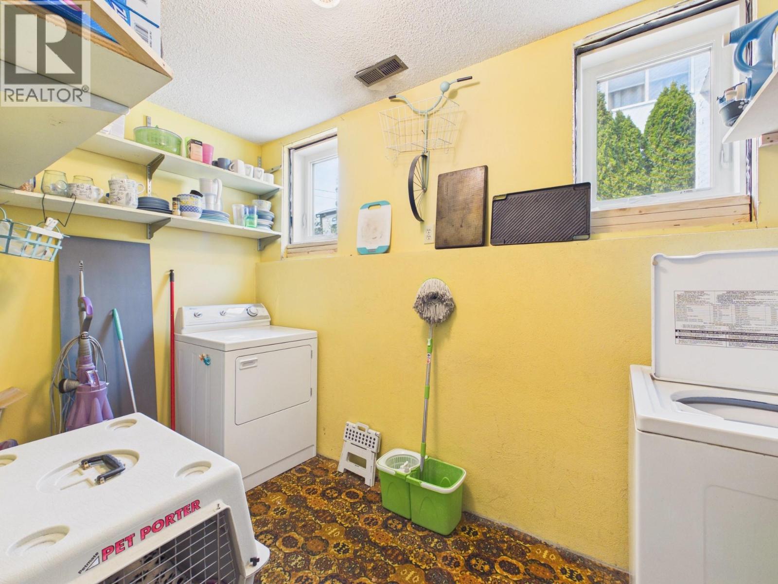 8209 Gala Crescent - 44