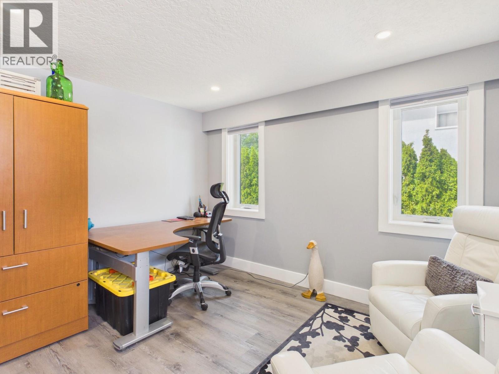 8209 Gala Crescent - 30