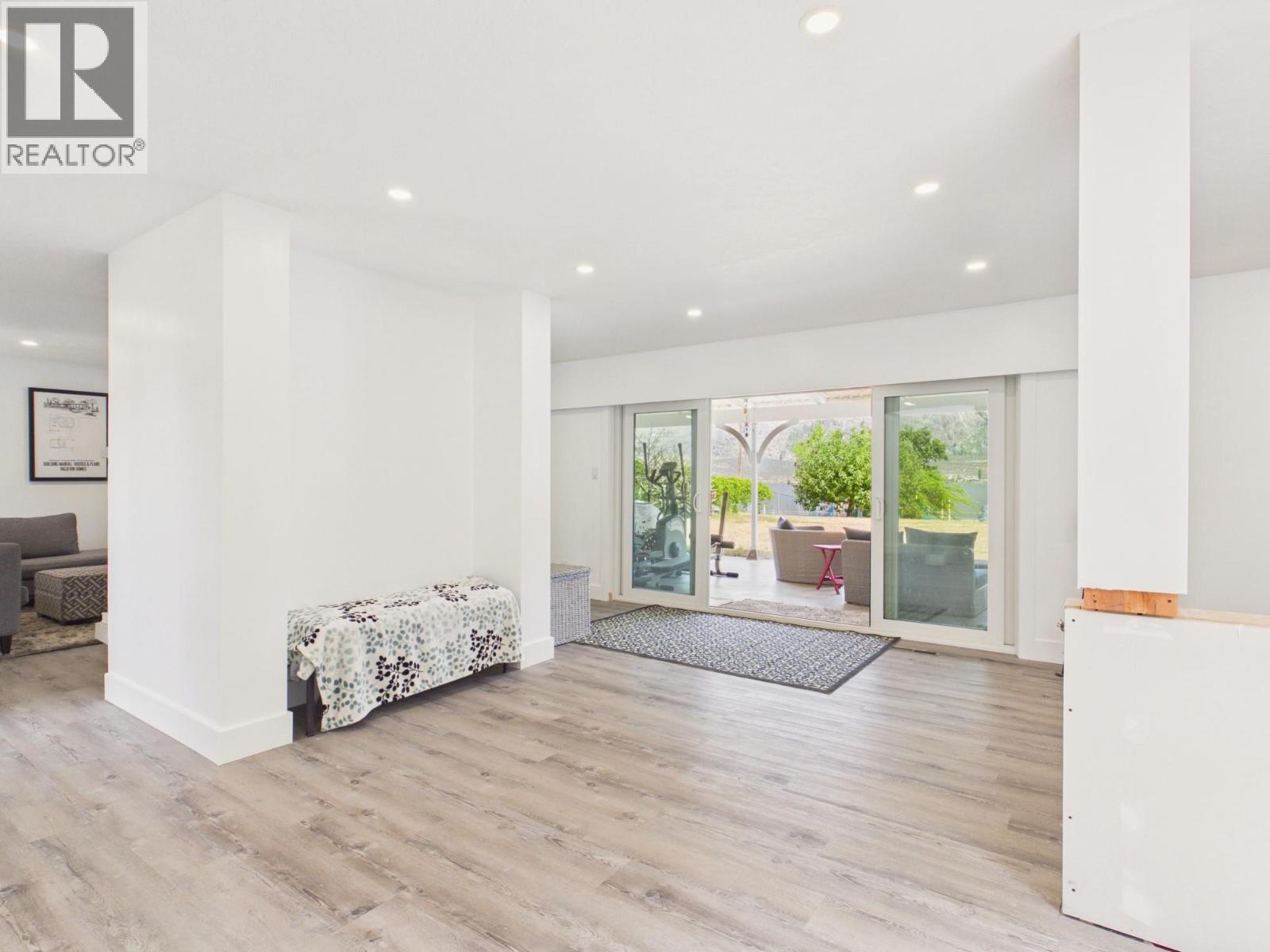 8209 Gala Crescent - 14