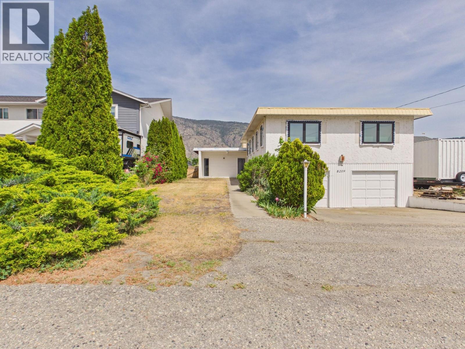 8209 Gala Crescent - 1