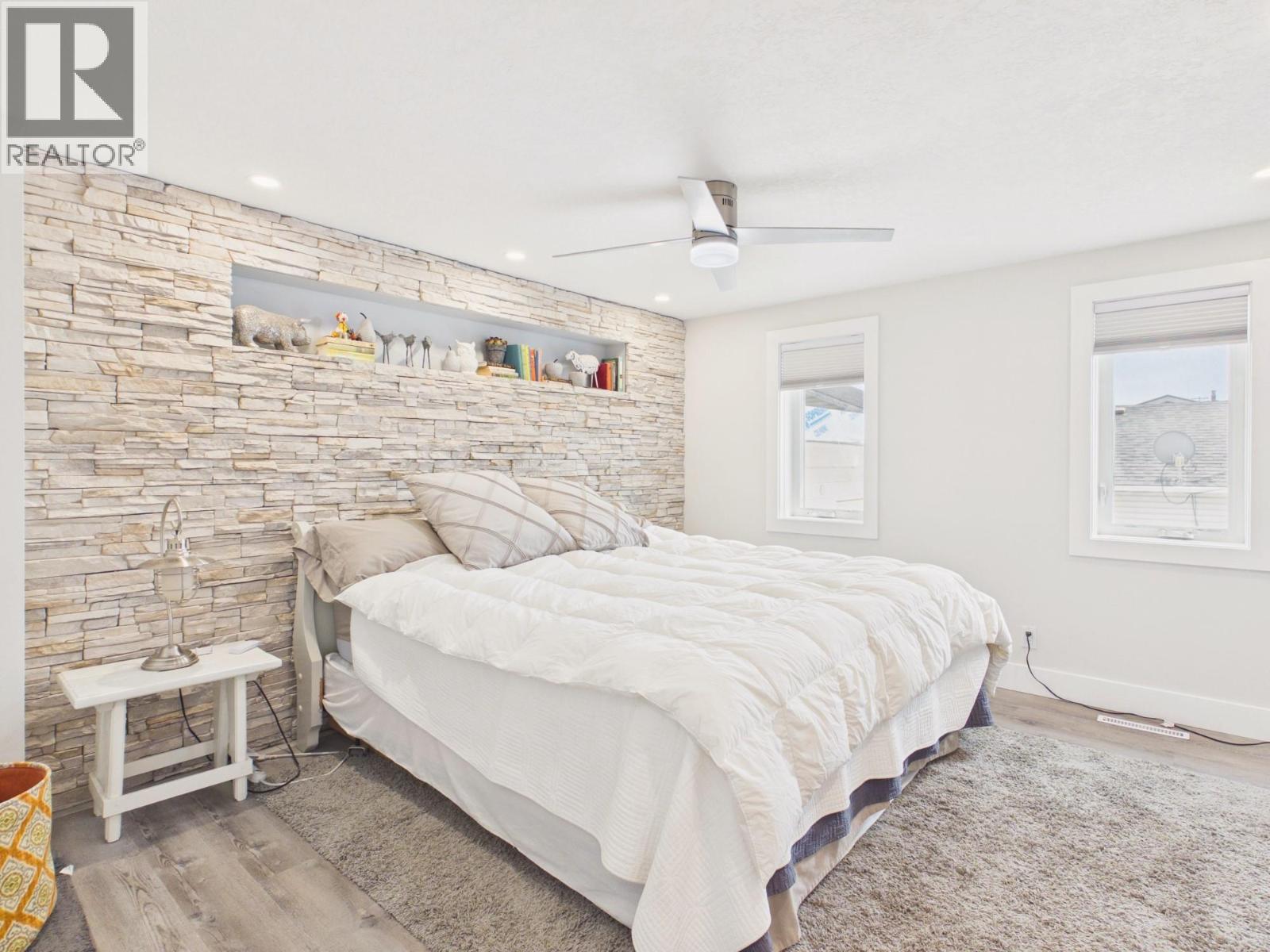 8209 Gala Crescent - 33