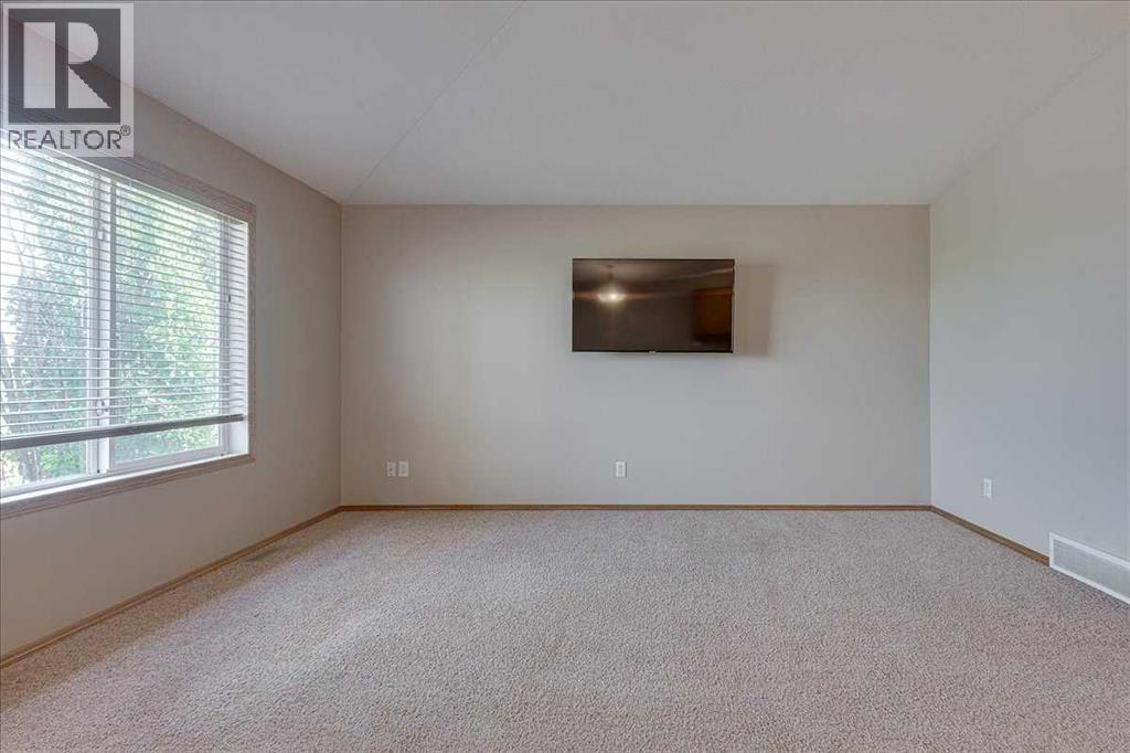 44 Osler Crescent - 10
