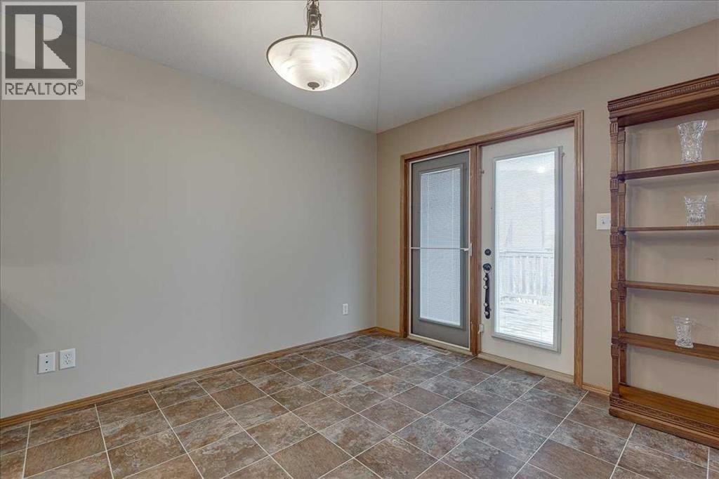 44 Osler Crescent - 8