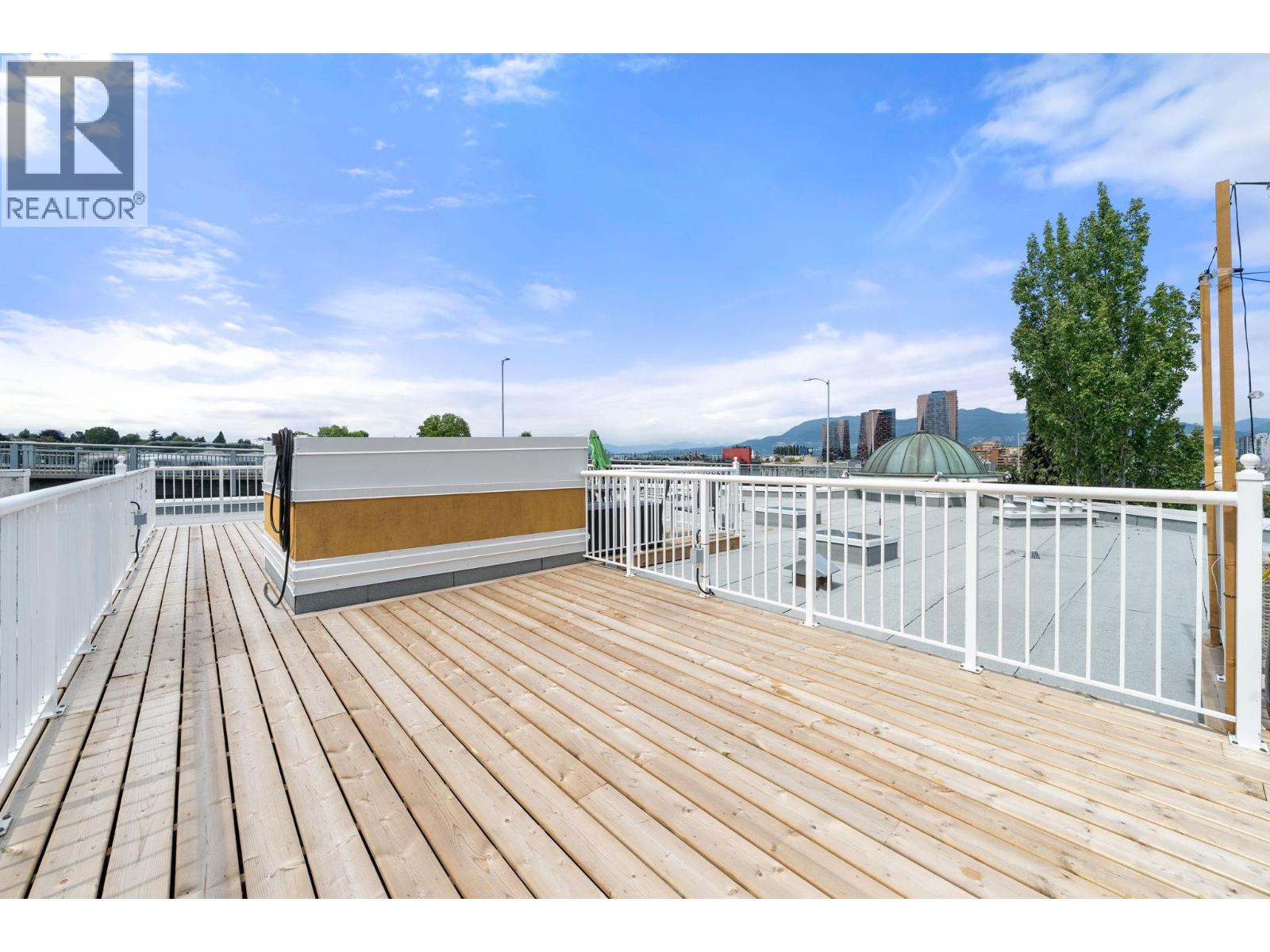 2 Bed, 1 Bath Apartment for Sale in Vancouver – 404 1562 W 5TH AVENUE, Vancouver – MLS# R3146490 - Image 20