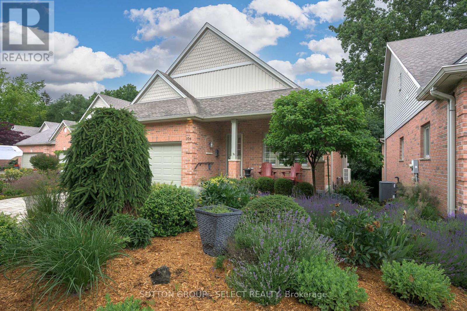 #104 25 BECHER STREET - 2