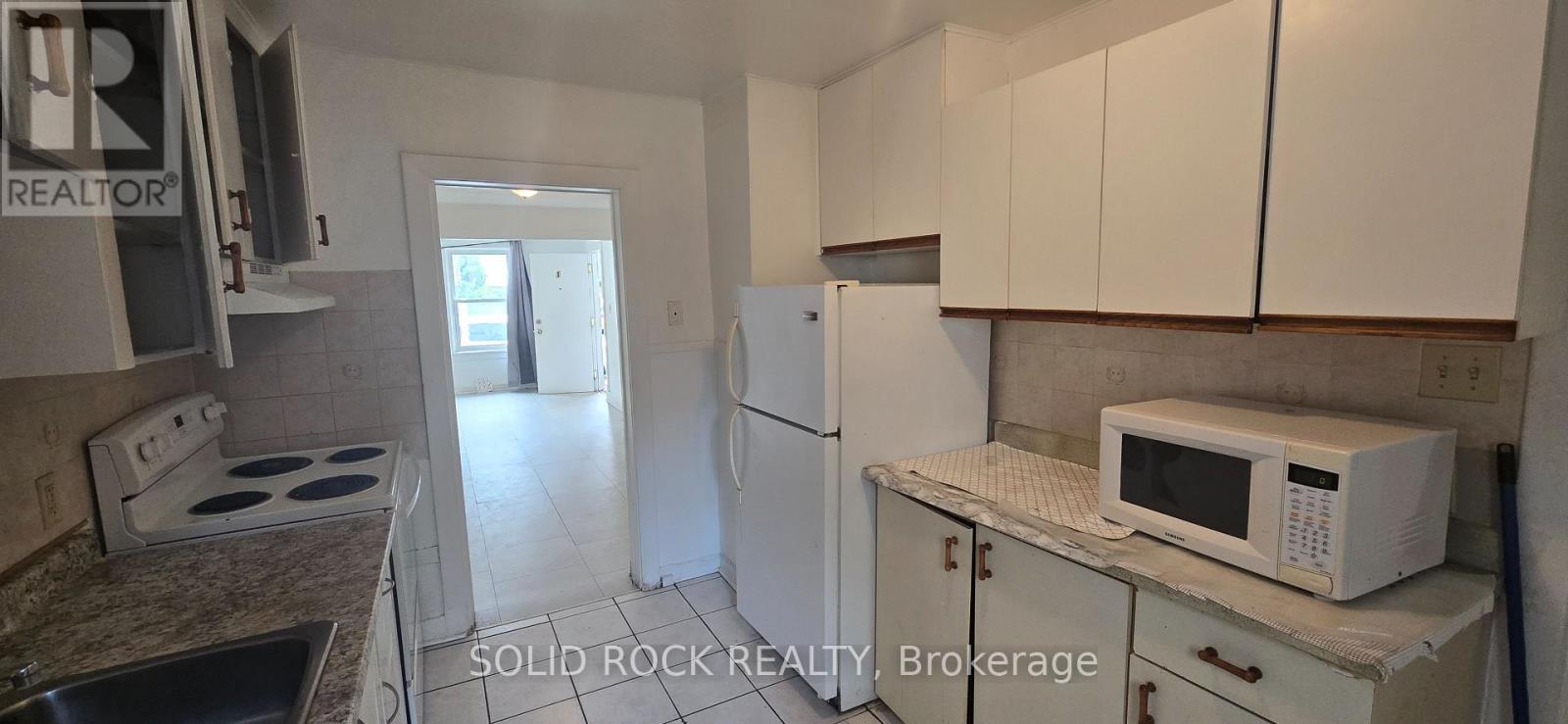 89 MARIER AVENUE - 10