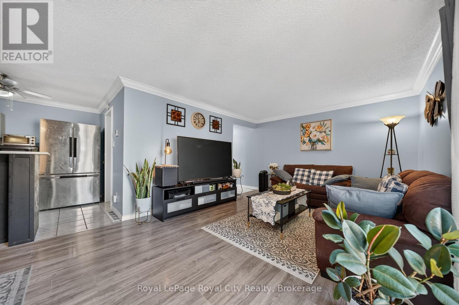 #58 539 WILLOW ROAD - Image 10