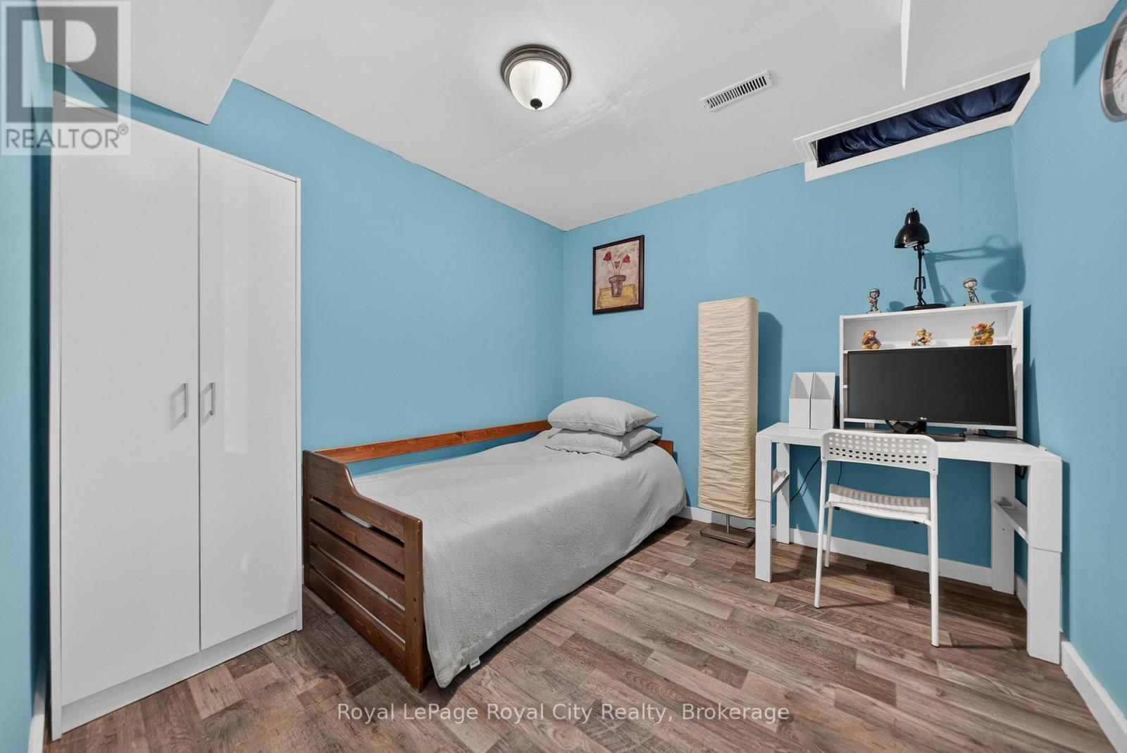 #58 539 WILLOW ROAD - Image 35