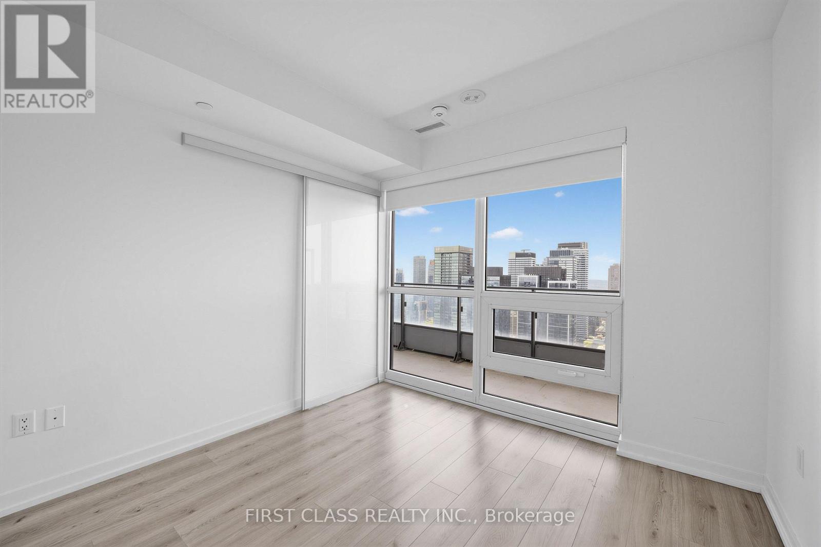 #4203 395 BLOOR STREET E - 12