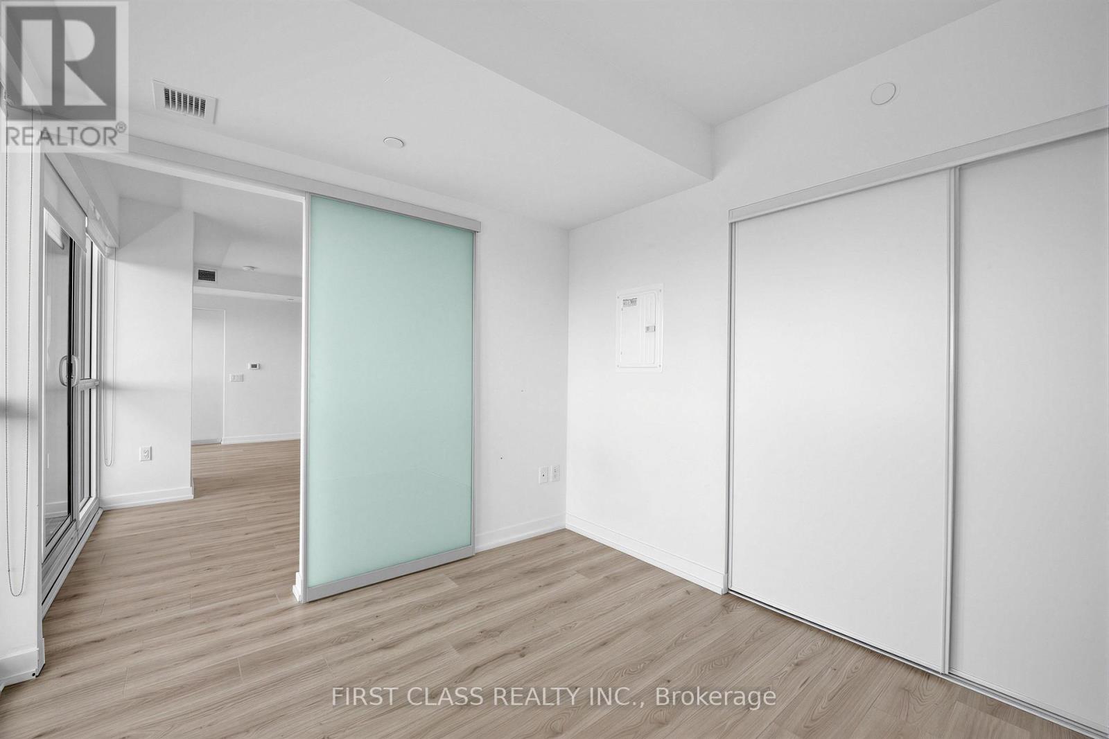#4203 395 BLOOR STREET E - 14